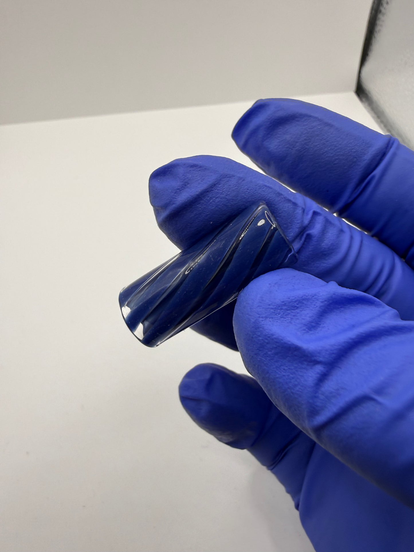 DARK BLUE SPIRAL GLASS FILTER 12 x 30 mm