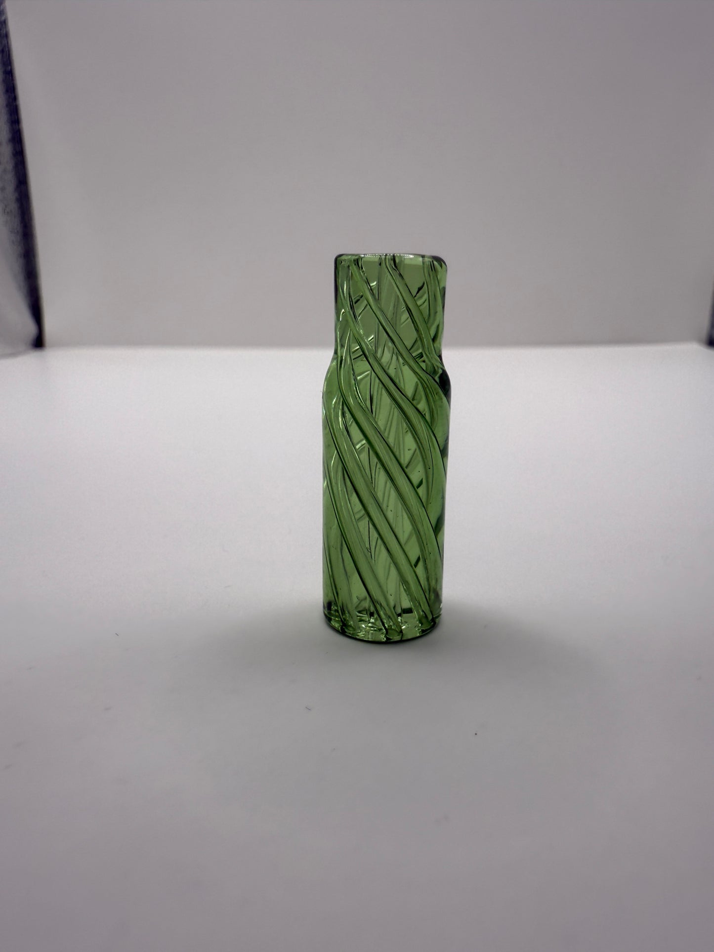 Tapered Spiral Helix Glass Tips – GREEN Color [BUY 1 GET 1 FREE] 10x12x30mm