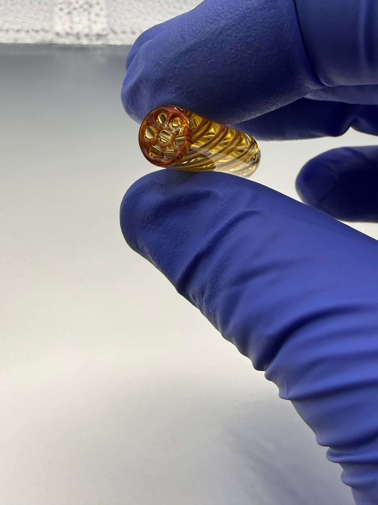 Amber Honeycomb Spiral Glass Tip 9x30mm | Smooth Pull Multi-Hole Filter