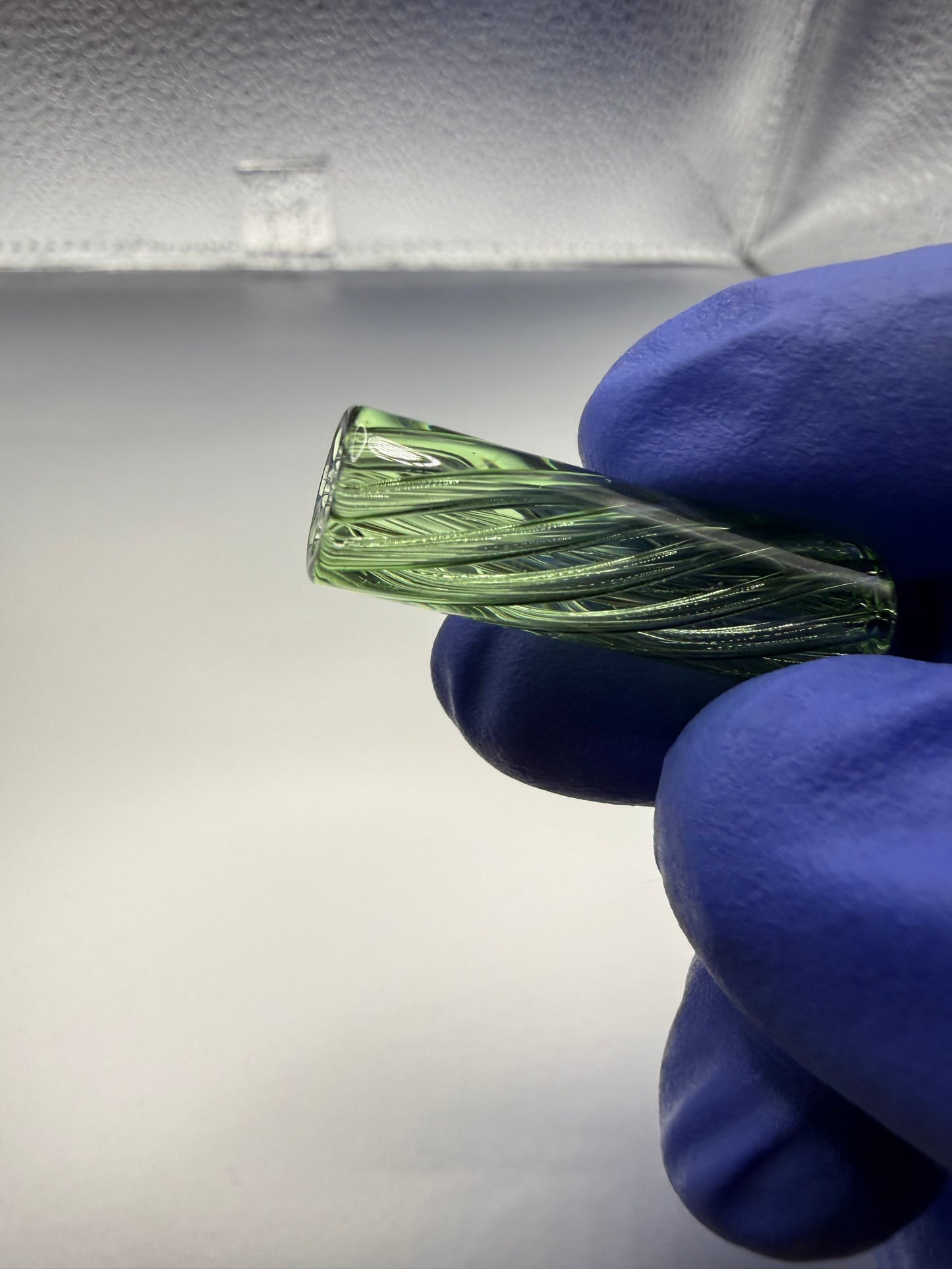 Emerald Green Spiral Glass Tip 9x30mm| Multi-Hole Honeycomb Filter
